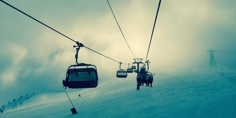 智慧能源新实践：太阳能系统与发动机动力设备的远程启停及负荷分配集成