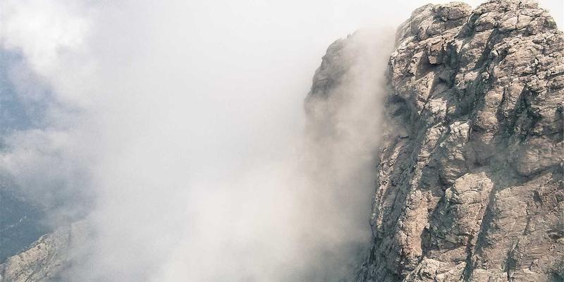 水电站水轮机转轮空蚀与泥沙磨损综合治理:提升商业能源效率的关键