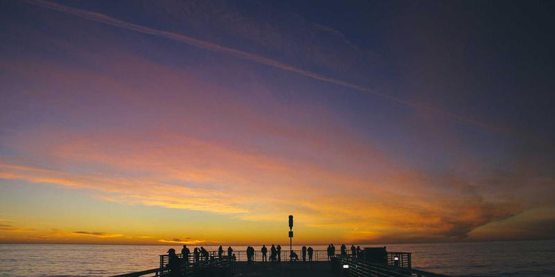 船舶与海洋工程动力系统：特殊要求与太阳能、储能、发电机的防腐防潮解决方案