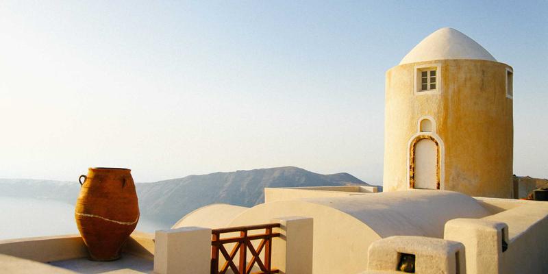 船舶动力脱碳革命：从LNG双燃料发电机到氢氨储能解决方案的商业能源转型